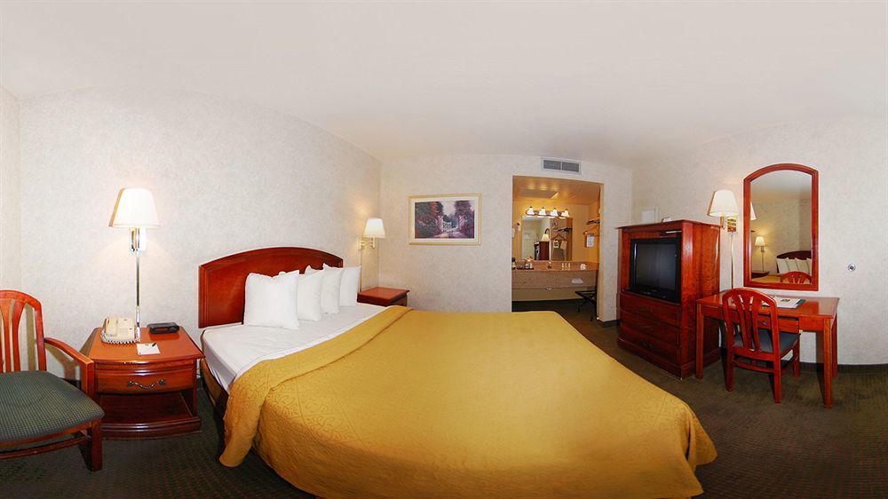 Quality Inn Flagstaff East I-40 Exterior photo