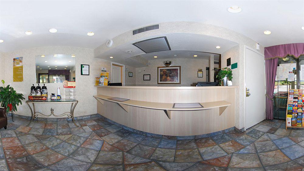Quality Inn Flagstaff East I-40 Exterior photo