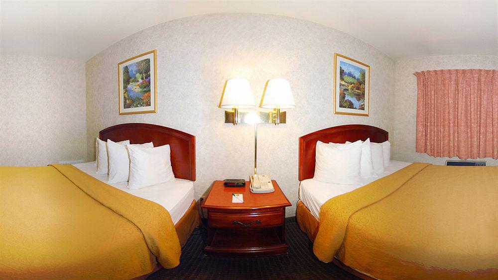 Quality Inn Flagstaff East I-40 Exterior photo